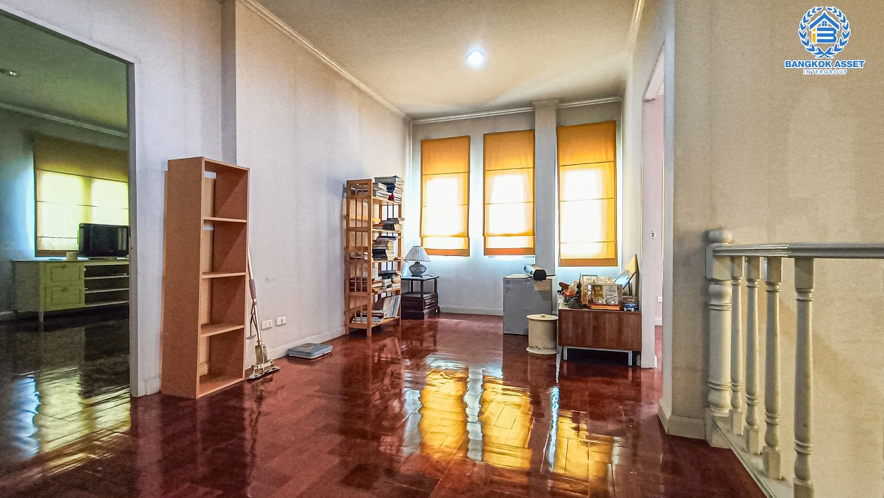 *****บ้านเดี่ยวมือสอง โครงการ เพอร์เฟค มาสเตอร์พีช รัตนาธิเบศร์ หลังมุม เนื้อที่ 109.30 ตร.ว. พื้นที่ใช้สอย 250 ตร.ม. ฟังก์ชัน 3 ห้องนอน 3 ห้องน้ำ 2 ที่จอดรถ แถมฟรี! เครื่องปรับอากาศ, เครื่องทำน้ำอุ่น พร้อมเข้าอยู่ บนทำเลเชื่อมต่อถนนชัยพฤกษ์ ถนนนครอินทร์ ถนนราชพฤกษ์ ใกล้รถไฟฟ้าสายสีม่วง "สถานีไทรม้า" และจุดขึ้นทางด่วน "งามวงศ์วาน"