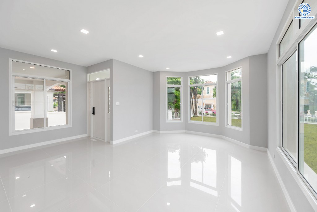 บ้านมือสองตกแต่งใหม่ โครงการ นาราสิริ สาทร-วงแหวน คุณภาพจาก Sansari เนื้อที่ 204.40 ตร.ว. ฟังก์ชัน 3 ห้องนอน 3 ห้องน้ำ 2 ที่จอดรถ พร้อมบรรยากาศสุด Private โครงการบนทำเลเดินทางสะดวก เชื่อมต่อถนนกาญจนาภิเษก ถนนเอกชัย-บอน ถนนกัลปพฤกษ์ ใกล้ห้างสรรพสินค้า เดอะมอลล์ บางแค และโรงเรียนเลิศหล้า