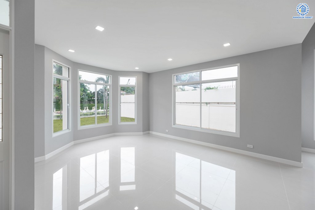 บ้านมือสองตกแต่งใหม่ โครงการ นาราสิริ สาทร-วงแหวน คุณภาพจาก Sansari เนื้อที่ 204.40 ตร.ว. ฟังก์ชัน 3 ห้องนอน 3 ห้องน้ำ 2 ที่จอดรถ พร้อมบรรยากาศสุด Private โครงการบนทำเลเดินทางสะดวก เชื่อมต่อถนนกาญจนาภิเษก ถนนเอกชัย-บอน ถนนกัลปพฤกษ์ ใกล้ห้างสรรพสินค้า เดอะมอลล์ บางแค และโรงเรียนเลิศหล้า