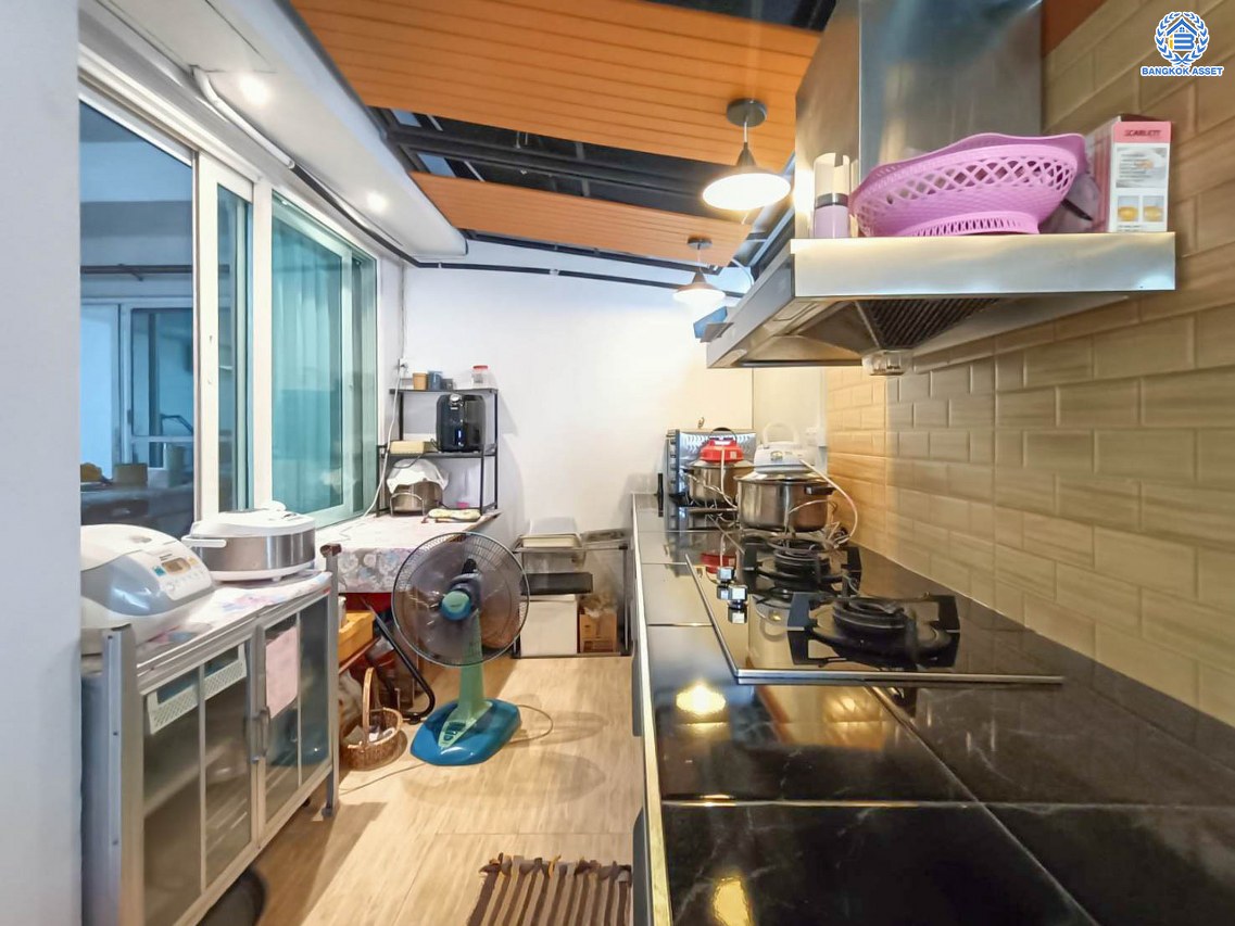 *****บ้านเดี่ยวมือสอง โครงการ ชัยพฤกษ์ รามอินทรา-วงแหวน2 หลังมุม เนื้อที่ 61.40 ตร.ว. ฟังก์ชัน 3 ห้องนอน 3 ห้องน้ำ 2 ที่จอดรถ บ้านเดี่ยวทำเลใกล้เมืองสุดคุ้มค่า พร้อมเข้าอยู่ ทำเลดีเดินทางสะดวก เชื่อมต่อถนนคู้บอน ถนนรามอินทรา ถนนจตุโชติ ใกล้ห้างสรรพสินค้า Max valu คู้บอน