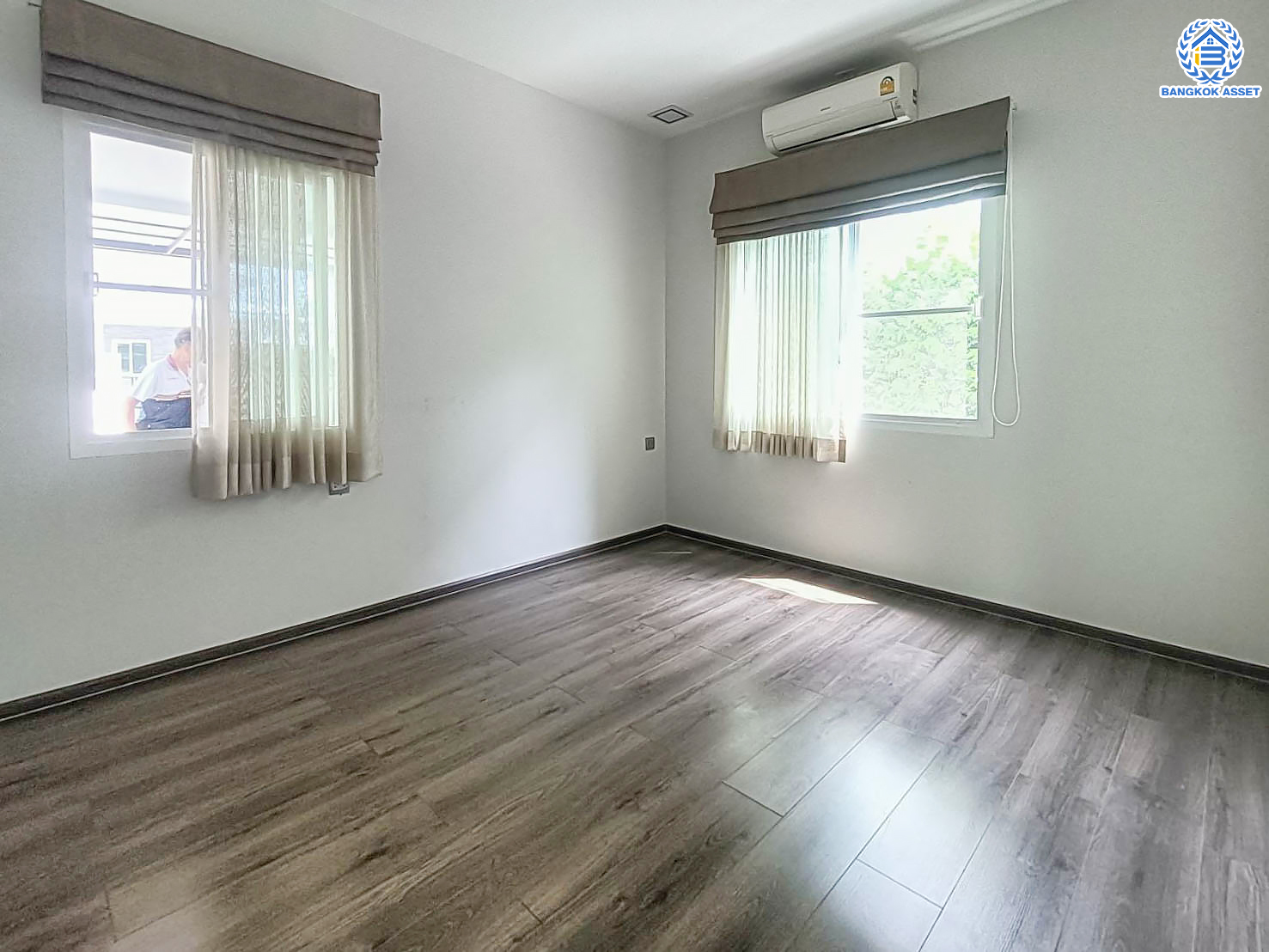 *****บ้านเดี่ยวมือสอง โครงการ สีวลี เพชรเกษม69 หลังริม บนเนื้อที่ 67.3 ตร.ว. พื้นที่ใช้สอย 158 ตร.ม. ฟังก์ชันจัดเต็ม 3 ห้องนอน 3 ห้องน้ำ จอดรถได้ 2 คัน แถมฟรี เครื่องปรับอากาศ, เครื่องทำน้ำอุ่น และเครื่องดูดควัน  บนทำเลศักยภาพ เชื่อมต่อหลายเส้นทาง ใกล้เดอะมอลล์บางแค