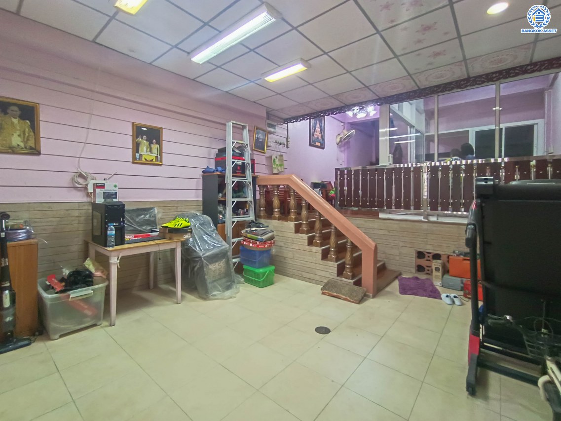 *****ทาวน์เฮ้าส์มือสองนนทบุรี โครงการ บ้านริมน้ำ นนท์นที บางกรวย-ไทรน้อย เนื้อที่ 24 ตร.ว. พื้นที่ใช้สอย 150 ตร.ม. ฟังก์ชั่น 5 ห้องนอน 3 ห้องน้ำ ใกล้เซ็นทรัสเวสต์เกต ใกล้รถไฟฟ้าสายสีม่วง "สถานีบางพลู" และ "สถานีบางรักใหญ่"