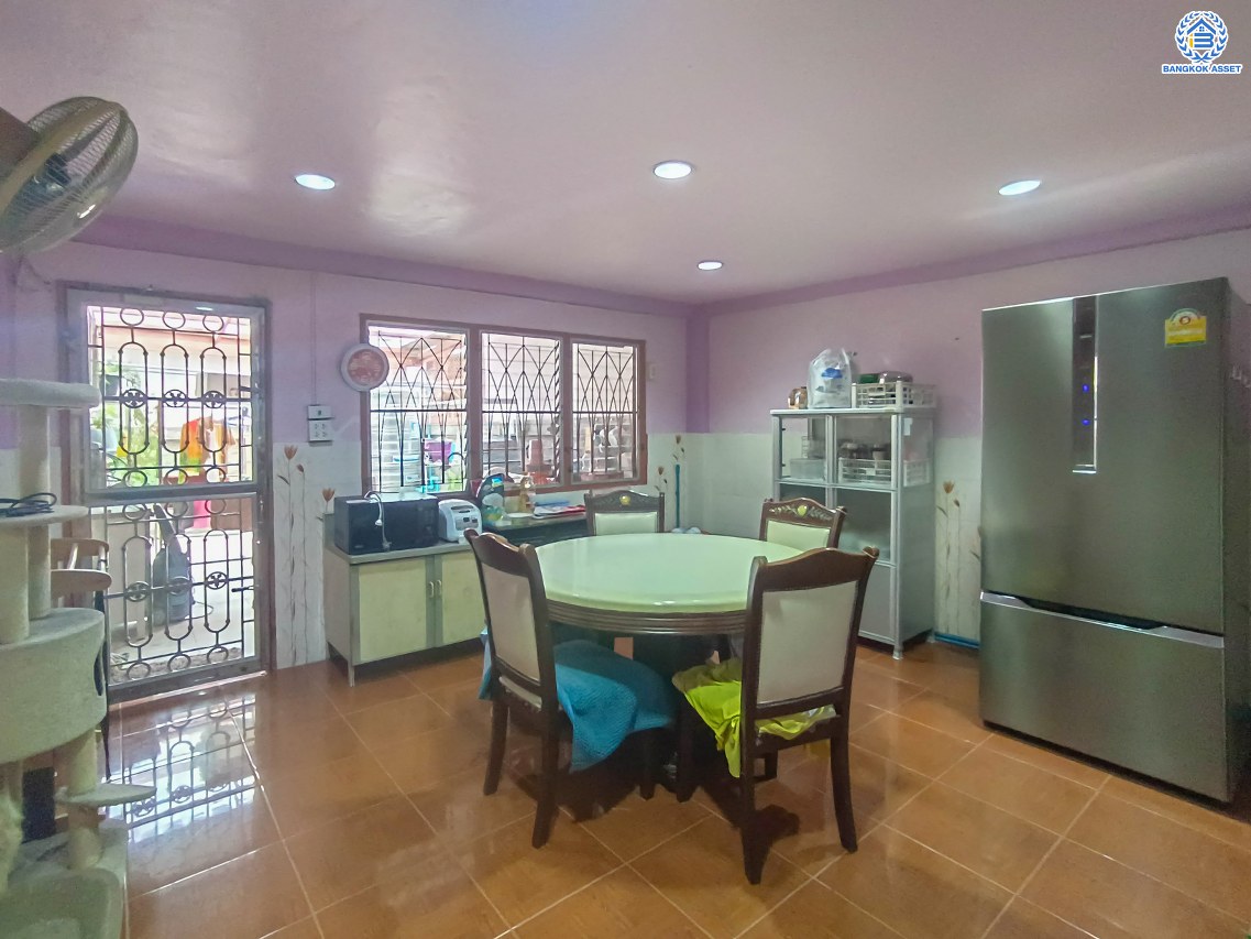 *****ทาวน์เฮ้าส์มือสองนนทบุรี โครงการ บ้านริมน้ำ นนท์นที บางกรวย-ไทรน้อย เนื้อที่ 24 ตร.ว. พื้นที่ใช้สอย 150 ตร.ม. ฟังก์ชั่น 5 ห้องนอน 3 ห้องน้ำ ใกล้เซ็นทรัสเวสต์เกต ใกล้รถไฟฟ้าสายสีม่วง "สถานีบางพลู" และ "สถานีบางรักใหญ่"