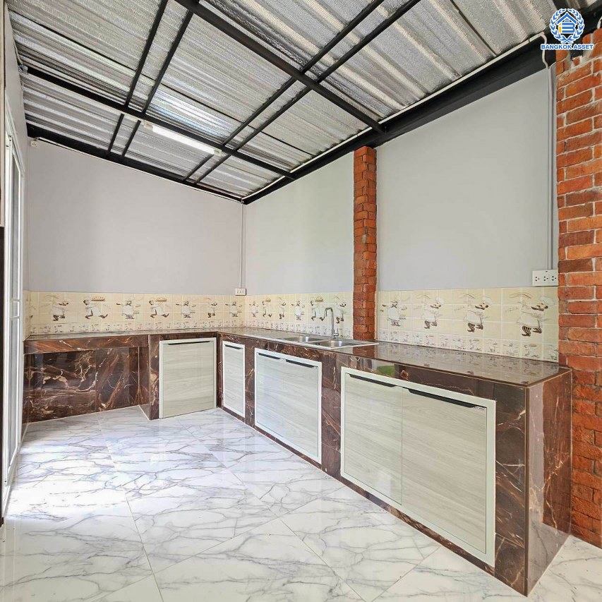 *****ทาวน์เฮ้าส์มือสองนนทบุรี โครงการ เฌอ งามวงศ์วาน-ประชาชื่น เนื้อที่ 27.10 ตร.ว. ฟังก์ชัน 3 ห้องนอน 2 ห้องน้ำ ทำเลเดินทางสะดวก เชื่อมต่อถนนงามวงศ์วาน ถนนประชาชื่น ใกล้รถไฟฟ้าสายสีม่วง "สถานีกระทรวงสาธารณะสุข" และจุดขึ้นทางด่วน "ศรีรัช"