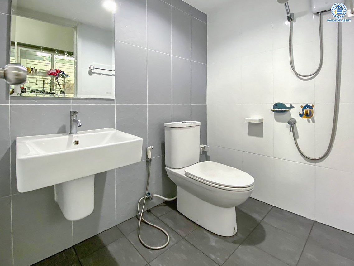 *****ทาวน์เฮ้าส์มือสองนนทบุรี โครงการ พฤกษาไพร์ม สถานีรถไฟฟ้าบางพลู-ราชพฤกษ์ เนื้อที่ 17.80 ตร.ว. ฟังก์ชัน 3 ห้องนอน 2 ห้องน้ำ 1 ที่จอดรถ บนทำเลดีใกล้รถไฟฟ้าสายสีม่วง "สถานีบางพลู" ใกล้จุดขึ้นทางด่วน "ศรีรัช"