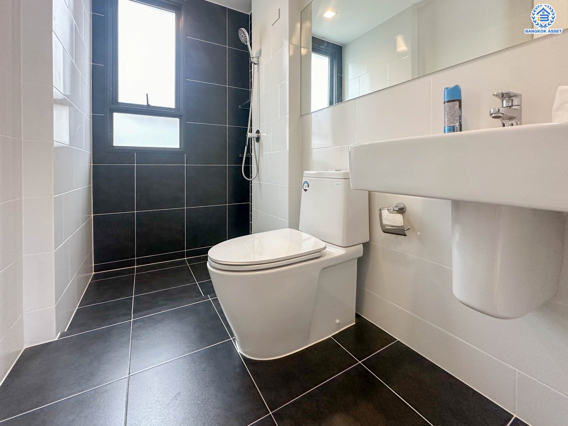 *****บ้านเดี่ยวมือสอง โครงการ บางกอก บูเลอวาร์ด พระราม5 เนื้อที่ 50.30 ตร.ว. ฟังก์ชัน 4 ห้องนอน 4 ห้องน้ำ จอดรถได้ 2 คัน บนทำเลเชื่อมต่อเมือง ใกล้รถไฟฟ้าสายสีม่วง "สถานีแยกติวานนท์" จุดขึ้นทางด่วน "ศรีรัช" และรายล้อมด้วยสิ่งอำนวยความสะดวกครบ