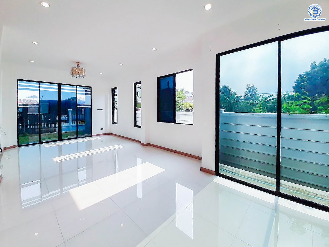 *****บ้านเดี่ยวมือสอง โครงการ จตุรโชคชัย3/6 หลังริม เนื้อที่ 47 ตร.ว. ฟังก์ชัน 3 ห้องนอน 3 ห้องน้ำ 2 ที่จอดรถ เชื่อมต่อถนนบางนา-ตราด  ใกล้แหล่งอำนวยความสะดวก ห้างสรรพสินค้าโฮมโปร สุุวรรณภูมิ และ โลตัส บางนา