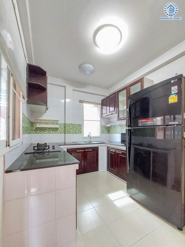 *****บ้านแฝดมือสองนนทบุรี โครงการ ศุภาลัยวิลล์ ราชพฤกษ์-บางบัวทอง เนื้อที่ 38.10 ตร.ว. ฟังก์ชัน 4 ห้องนอน 2 ห้องน้ำ ที่จอดรถ 2 คัน บ้านสภาพสวย พร้อมของแถมแบบจัดเต็ม พร้อมเข้าอยู่ได้เลย! โครงการตั้งบนทำเลเดินทางสะดวก ใกล้รถไฟฟ้าสายสีม่วง "สถานีบางพลู" และจุดขึ้นทางด่วน "กาญจนาภิเษก"