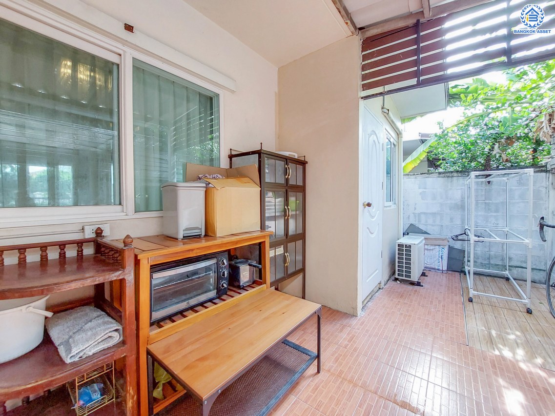 *****บ้านแฝดมือสองนนทบุรี โครงการ ศุภาลัยวิลล์ ราชพฤกษ์-บางบัวทอง เนื้อที่ 38.10 ตร.ว. ฟังก์ชัน 4 ห้องนอน 2 ห้องน้ำ ที่จอดรถ 2 คัน บ้านสภาพสวย พร้อมของแถมแบบจัดเต็ม พร้อมเข้าอยู่ได้เลย! โครงการตั้งบนทำเลเดินทางสะดวก ใกล้รถไฟฟ้าสายสีม่วง "สถานีบางพลู" และจุดขึ้นทางด่วน "กาญจนาภิเษก"