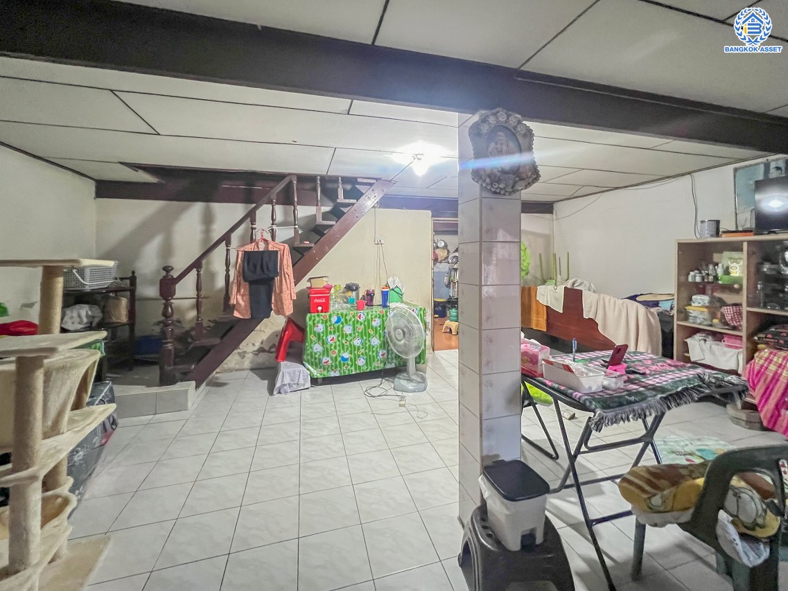 *****บ้านแฝดมือสองนนทบุรี โครงการ ซอย รณสิทธิพิชัย เนื้อที่ 40 ตร.ว. ฟังก์ชัน 3 ห้องนอน 2 ห้องน้ำ 1 ที่จอดรถ บนทำเลโซนเมือง! ใกล้สถานที่ราชการหลายแห่ง เซ็นทรัลรัตนาธิเบศร์ และรถไฟฟ้าสายชมพู "สถานีแยกสนามบินน้ำ" และ รถไฟฟ้าสายีม่วง "สถานีแยกนนทบุรี1"