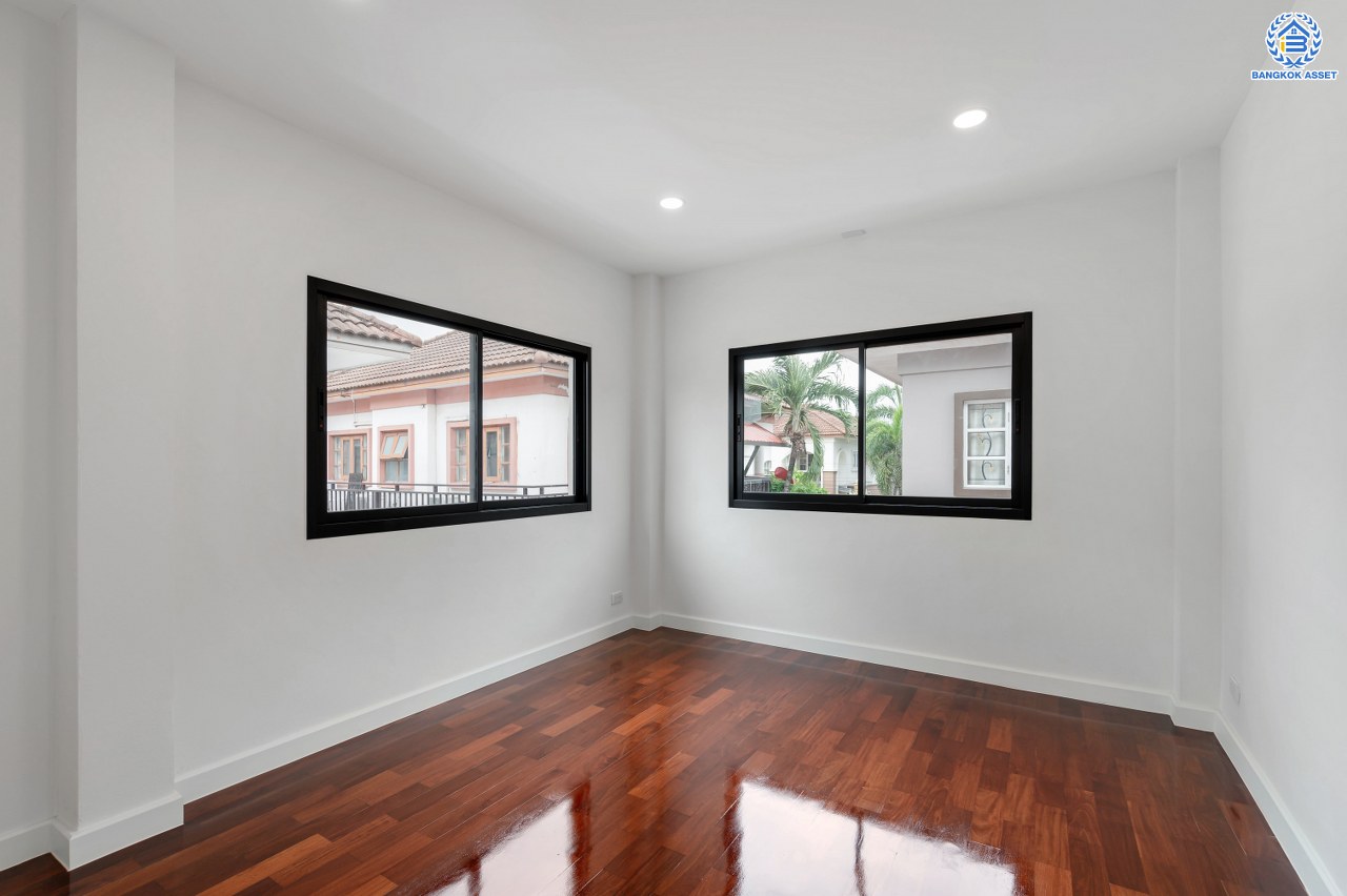 บ้านเดี่ยวมือสอง ตกแต่งใหม่ โครงการ ศศิธร บางบอน3 เนื้อที่ดิน 56.00 ตร.ว. พื้นที่ใช้สอยกว้างถึง 249.47 ตร.ม. ฟังก์ชัน 3 ห้องนอน 3 ห้องน้ำ จอดรถได้ 2 คัน บนทำเลเดินทางสะดวก ใกล้ The Mall บางแค และ จุดขึ้นทางด่วน "พระราม2"