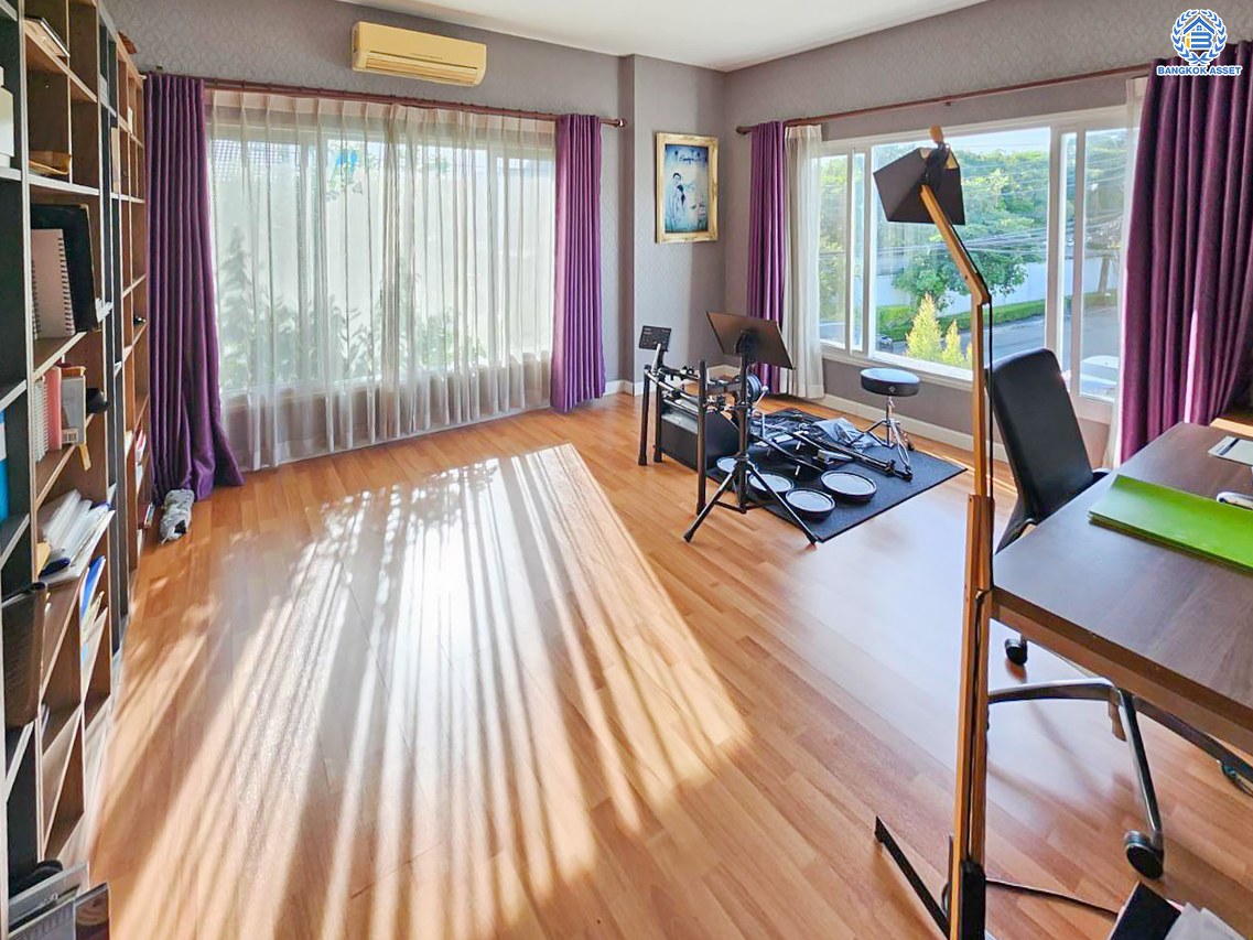 *****บ้านเดี่ยวมือสองนนทบุรี โครงการ เพอร์เฟคเพลส ราชพฤกษ์ จาก Perfect Property บนเนื้อที่ 59.00 ตร.ว. พื้นที่ใช้สอย 180 ตร.ม. ฟังก์ชัน 3 ห้องนอน 3 ห้องน้ำ พื้นที่หน้าบ้านกว้าง โครงการติดถนนราชพฤกษ์ เชื่อมต่อถนนรัตนาธิเบศร์ ใกล้รถไฟฟ้าสายสีม่วง "สถานีบางรักน้อยท่าอิฐ" และ  จุดขึ้นทางด่วน "กาญจนาภิเษก"