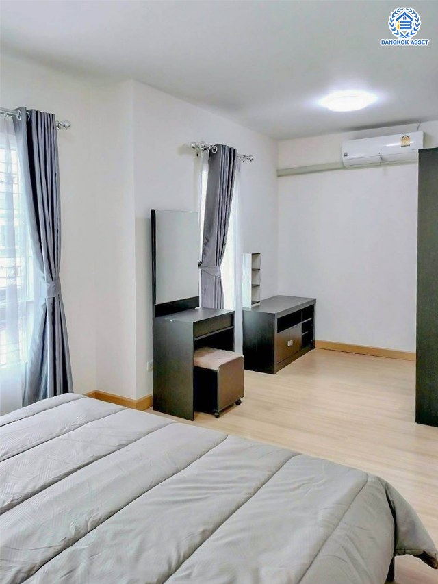 *****ทาวน์เฮ้าส์มือสองนนทบุรี โครงการ พฤกษาวิลล์72 นครอินทร์-พระเงิน เนื้อที่ 22.10 ตร.ว. ฟังก์ชัน 3 ห้องนอน 2 ห้องน้ำ 2 ที่จอดรถ บ้านพร้อมอยู่ บนทำเลแห่งการเดินทาง เชื่อมต่อถนนกาญจนาภิเษก, ถนนนครอินทร์ ใกล้จุดขึ้นทางด่วน "ศรีรัช"