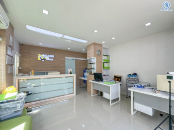 *****บ้านมือสองนนทบุรี โครงการ ลานทอง ติวานนท์-ปากเกร็ด เนื้อที่ 84 ตร.ว. พื้นที่ใช้สอย 300 ตร.ม. ฟังก์ชัน 3 ห้องนอน 2 ห้องน้ำ จอดรถได้ 3 คัน พร้อมสระว่ายน้ำส่วนตัว บนทำเลเดินทางสะดวกติด ถนนติวานนท์ ใกล้ห้าแยกปากเกร็ด, เมืองทองธานี, เซ็นทรัลแจ้งวัฒนะ, รถไฟฟ้าสายสีชมพู "สถานีปากเกร็ด" และจุดขึ้นทางด่วน "แจ้งวัฒนะ"