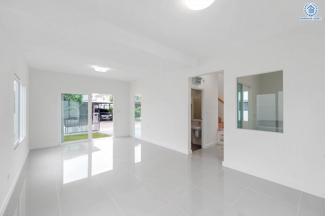 บ้านมือสองตกแต่งใหม่ สังคมคุณภาพแบรนด์ L&H โครงการ อินนิซิโอ ปิ่นเกล้า-ศาลายา หลังริม เนื้อที่ 52.9 ตร.ว. ฟังก์ชัน 3 ห้องนอน 2 ห้องน้ำ บนทำเลศักยภาพ เดินทางสะดวก เชื่อมต่อทั้งปิ่นเกล้า-ศาลายา ใกล้เซ็นทรัลเวสต์เกต รถไฟฟ้าสายสีม่วง "สถานีตลาดบางใหญ่" จุดขึ้นทางด่วน "กาญจนาภิเษก" และมหาวิทยาลัยมหิดล