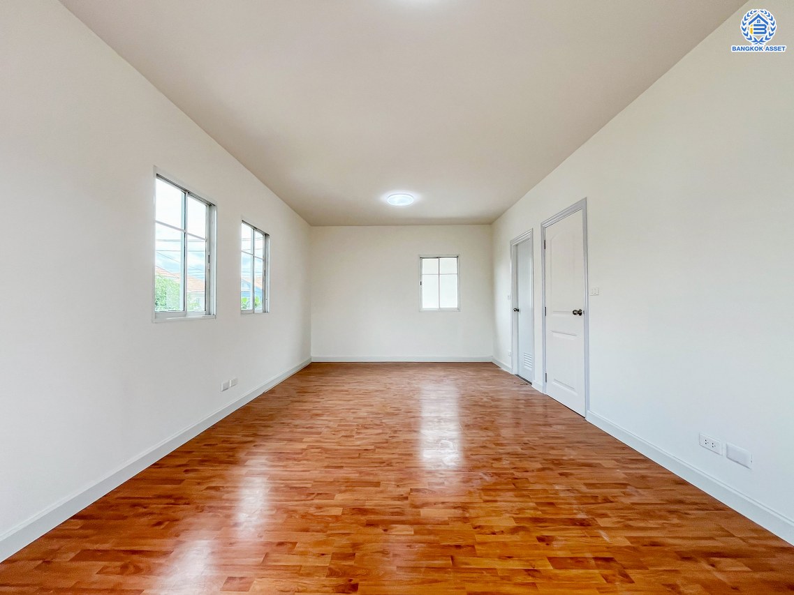 *****บ้านเดี่ยวมือสองปทุมธานี โครงการ ภัสสร12 รังสิต-นครนายก หลังมุม เนื้อที่ 50.2 ตร.ว. ฟังก์ชัน 3 ห้องนอน 2 ห้องน้ำ 2 ที่จอด ทำเลเดินทางสะดวก เชื่อมต่อถนนคลองหลวง, ถนนคลองสาม, ถนนวงแหวนรอบนอก ใกล้สนามบิน "ดอนเมือง" และสวนสนุก "ดรีมเวิล์ด"