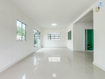 *****บ้านเดี่ยวมือสองปทุมธานี โครงการ ภัสสร12 รังสิต-นครนายก หลังมุม เนื้อที่ 50.2 ตร.ว. ฟังก์ชัน 3 ห้องนอน 2 ห้องน้ำ 2 ที่จอด ทำเลเดินทางสะดวก เชื่อมต่อถนนคลองหลวง, ถนนคลองสาม, ถนนวงแหวนรอบนอก ใกล้สนามบิน "ดอนเมือง" และสวนสนุก "ดรีมเวิล์ด"