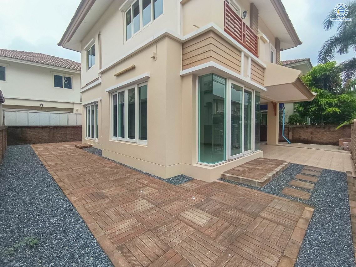 *****บ้านเดี่ยวมือสอง โครงการ คาซ่าวิลล์ สุขาภิบาล5 เนื้อที่ 52.50 ตร.ว. พื้นที่ใช้สอย 150 ตร.ม. ฟังก์ชัน 3 ห้องนอน 2 ห้องน้ำ 2 ที่จอดรถ บนทำเลเดินทางสะดวก เชื่อมต่อถนนเพิ่มสิน ถนนสุขาภิบาล5 ถนนหทัยราษร์ และจุดขึ้นทางด่วน "รามอินทรา-อาจาณรงค์" ใกล้ห้างสรรพสินค้า "เซ็นทรัล รามอินทรา"