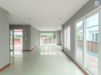 *****บ้านเดี่ยวมือสอง โครงการ คาซ่าวิลล์ สุขาภิบาล5 เนื้อที่ 52.50 ตร.ว. พื้นที่ใช้สอย 150 ตร.ม. ฟังก์ชัน 3 ห้องนอน 2 ห้องน้ำ 2 ที่จอดรถ บนทำเลเดินทางสะดวก เชื่อมต่อถนนเพิ่มสิน ถนนสุขาภิบาล5 ถนนหทัยราษร์ และจุดขึ้นทางด่วน "รามอินทรา-อาจาณรงค์" ใกล้ห้างสรรพสินค้า "เซ็นทรัล รามอินทรา"