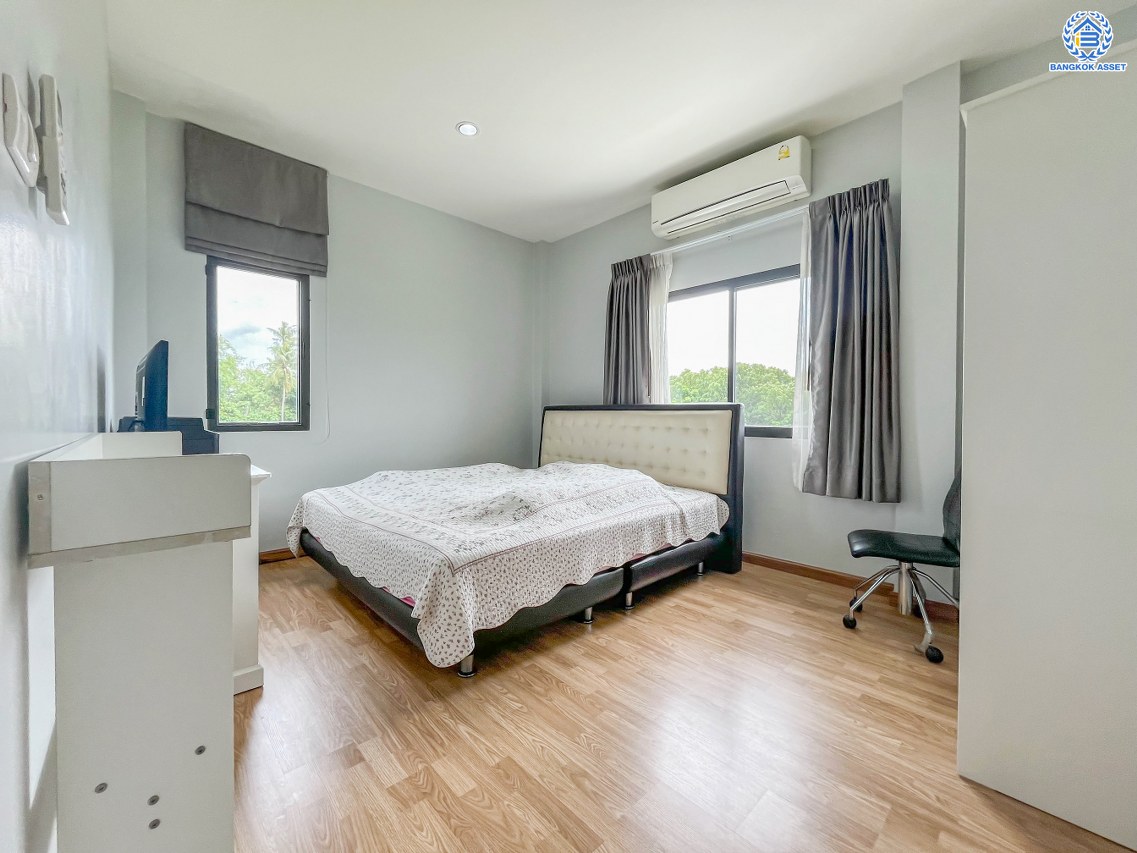 *****บ้านเดี่ยวมือสองย่านนนทบุรี โครงการ เอสเกต พรีเมี่ยม แจ้งวัฒนะ-ชัยพฤกษ์ หลังริม! เนื้อที่กว้าง 60.80 ตร.ว. พื้นที่ใช้สอย 224 ตร.ม. ฟังก์ชัน 4 ห้องนอน 3 ห้องน้ำ 3 ที่จอดรถ บนทำเลเยี่ยม ใกล้รถไฟฟ้าสายสีม่วง "สถานีไทรม้า" แถมฟรี เครื่องปรับอากาศ!