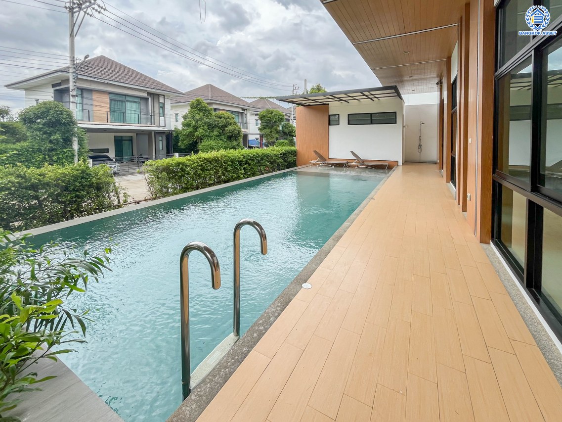 *****บ้านเดี่ยวมือสองย่านนนทบุรี โครงการ เอสเกต พรีเมี่ยม แจ้งวัฒนะ-ชัยพฤกษ์ หลังริม! เนื้อที่กว้าง 60.80 ตร.ว. พื้นที่ใช้สอย 224 ตร.ม. ฟังก์ชัน 4 ห้องนอน 3 ห้องน้ำ 3 ที่จอดรถ บนทำเลเยี่ยม ใกล้รถไฟฟ้าสายสีม่วง "สถานีไทรม้า" แถมฟรี เครื่องปรับอากาศ!