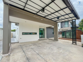 *****บ้านเดี่ยวมือสองย่านนนทบุรี โครงการ เอสเกต พรีเมี่ยม แจ้งวัฒนะ-ชัยพฤกษ์ หลังริม! เนื้อที่กว้าง 60.80 ตร.ว. พื้นที่ใช้สอย 224 ตร.ม. ฟังก์ชัน 4 ห้องนอน 3 ห้องน้ำ 3 ที่จอดรถ บนทำเลเยี่ยม ใกล้รถไฟฟ้าสายสีม่วง "สถานีไทรม้า" แถมฟรี เครื่องปรับอากาศ!