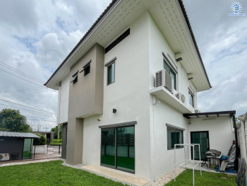 *****บ้านเดี่ยวมือสองย่านนนทบุรี โครงการ เอสเกต พรีเมี่ยม แจ้งวัฒนะ-ชัยพฤกษ์ หลังริม! เนื้อที่กว้าง 60.80 ตร.ว. พื้นที่ใช้สอย 224 ตร.ม. ฟังก์ชัน 4 ห้องนอน 3 ห้องน้ำ 3 ที่จอดรถ บนทำเลเยี่ยม ใกล้รถไฟฟ้าสายสีม่วง "สถานีไทรม้า" แถมฟรี เครื่องปรับอากาศ!