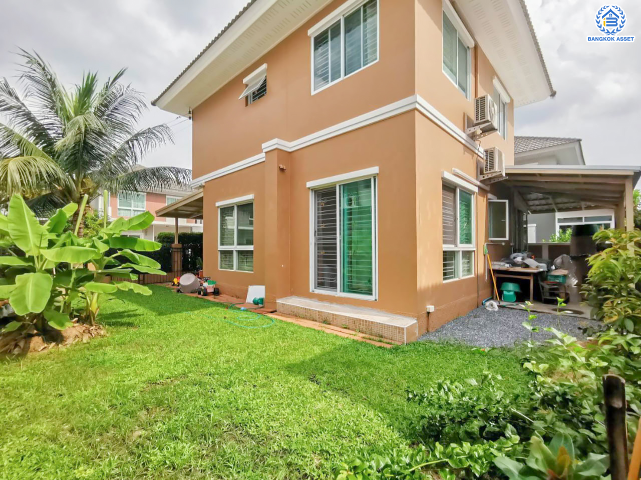 *****บ้านเดี่ยวมือสอง โครงการ เพอร์เฟคพาร์ค สุวรรณภูมิ เนื้อที่ 51.70 ตร.ว. บ้านฟังก์ชั่นเยอะ 3 ห้องนอน 3 ห้องน้ำ 2 ที่จอดรถ ใกล้แหล่งอำนวยความสะดวก เชื่อมต่อถนนเคหะร่มเกล้า ถนนรามคำแหง ศรีนครินทร์ - ร่มเกล้า และจุดขึ้นทางด่วน "รามคำแหง-มอเตอร์เวย์"