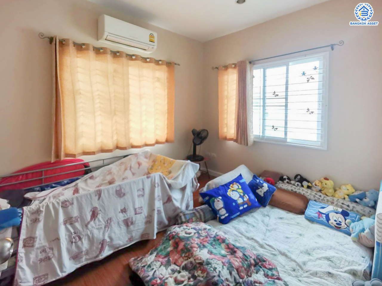 *****บ้านเดี่ยวมือสอง โครงการ เพอร์เฟคพาร์ค สุวรรณภูมิ เนื้อที่ 51.70 ตร.ว. บ้านฟังก์ชั่นเยอะ 3 ห้องนอน 3 ห้องน้ำ 2 ที่จอดรถ ใกล้แหล่งอำนวยความสะดวก เชื่อมต่อถนนเคหะร่มเกล้า ถนนรามคำแหง ศรีนครินทร์ - ร่มเกล้า และจุดขึ้นทางด่วน "รามคำแหง-มอเตอร์เวย์"