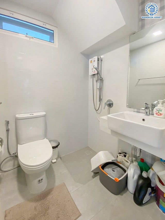 *****บ้านเดี่ยวมือสองนนทบุรี โครงการ ชัยพฤกษ์ เวสต์เกต หลังริม คุณภาพระดับ L&H เนื้อที่กว้าง 56.60 ตร.ว. พื้นที่ใช้สอย 114 ตร.ม. ฟังก์ชัน 3 ห้องนอน 2 ห้องน้ำ บ้านสวยสภาพใหม่ บนทำเลแห่งการเดินทาง เชื่อมต่อถนนแก้วอินทร์, ถนนกาญจนาภิเษก ใกล้รถไฟฟ้าสายสีม่วง "สถานีตลาดบางใหญ่"