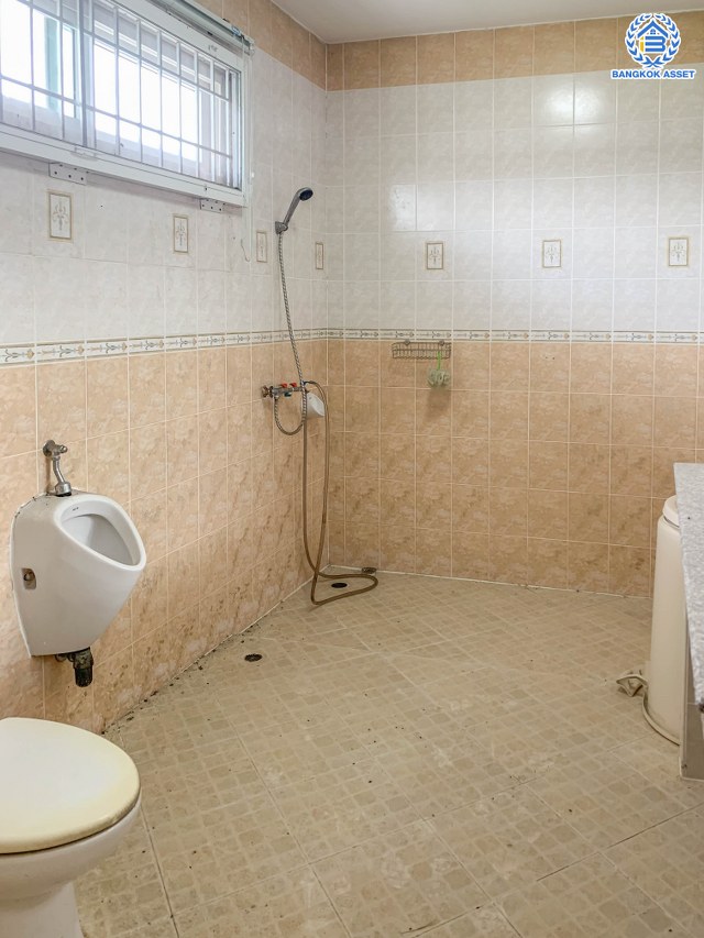 *****บ้านเดี่ยวมือสอง โครงการ บ้านสาวิตรี ศาลาธรรมสพน์ เนื้อที่ 91.70 ตร.ว. พื้นที่ใช้สอย 250 ตร.ม. ฟังก์ชัน 4 ห้องนอน 4 ห้องน้ำ 2 ที่จอดรถ โครงการบนทำเลเดินทางสะดวก เชื่อมต่อถนนบรมราชชนนี ถนนพุทธมลฑลสาย2 ถนนศาลาธรรมสพน์ ใกล้มหาวิทยาลัยมหิดล ศาลายา และจุดขึ้นทางคู่ขนานบรมราชชนนี แถมฟรี! เครื่องปรับอากาศ และ เครื่องทำน้ำอุ่น