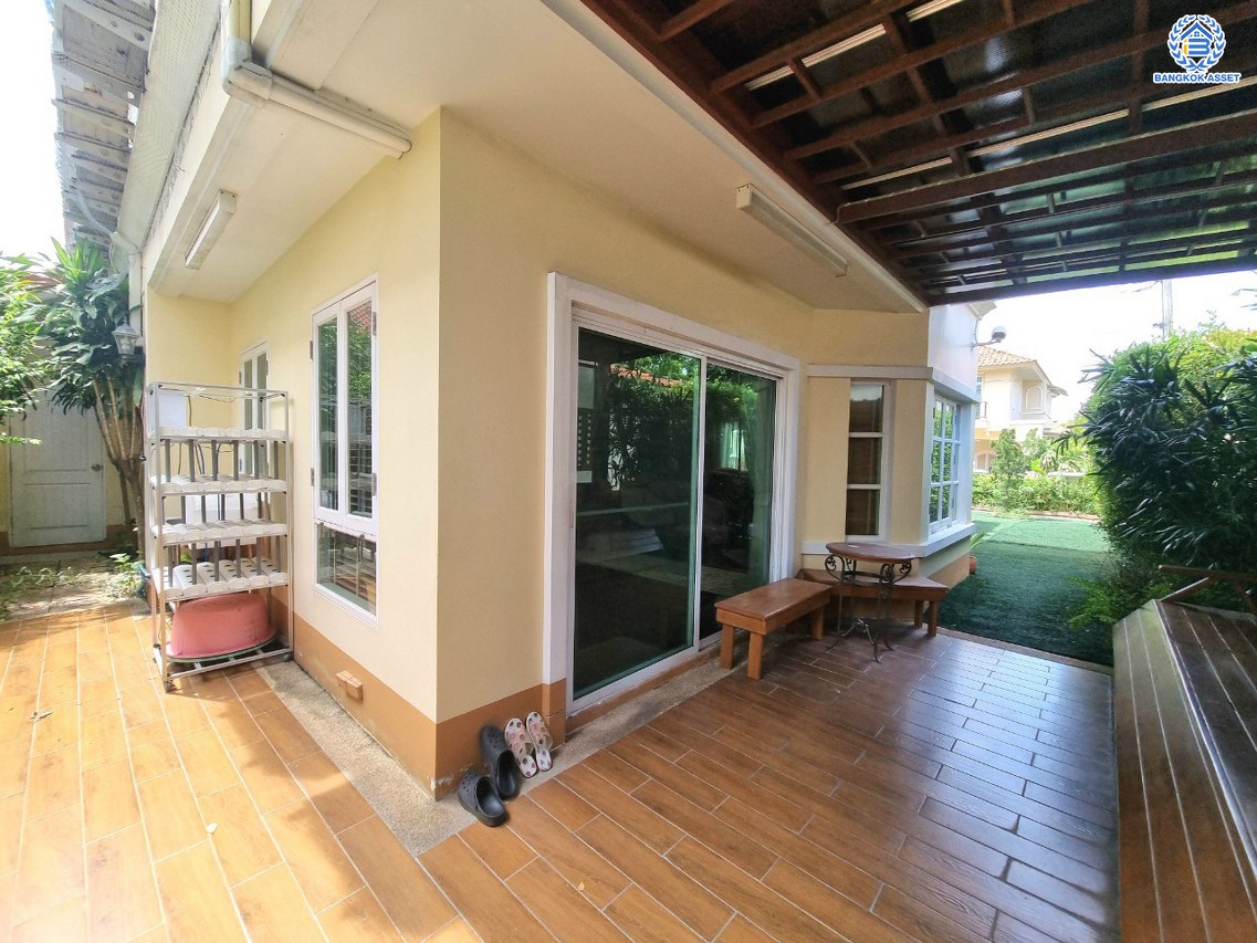 *****บ้านเดี่ยวมือสอง โครงการ ชวนชื่น รีเจ้นท์ ราชพฤกษ์ เนื้อที่ 103 ตร.ว. พื้นที่ใช้สอยกว้างขวาง 350 ตร.ม. ฟังก์ชัน 5 ห้องนอน 4 ห้องน้ำ 4 ที่จอดรถ โครงการบนทำเลศักยภาพ ที่เชื่อมต่อถนนบรมราชชนนี ถนนสิรินธร ถนนจรัญสนิทวงศ์ ใกล้รถไฟฟ้าสายสีน้ำเงิน "สถานีบางหว้า" และจุดขึ้นทางด่วน "ศรีรัช"