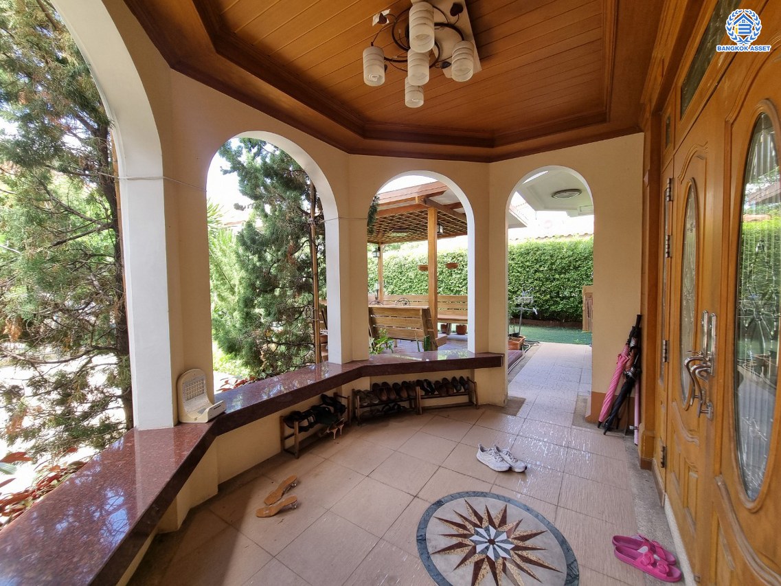 *****บ้านเดี่ยวมือสอง โครงการ ชวนชื่น รีเจ้นท์ ราชพฤกษ์ เนื้อที่ 103 ตร.ว. พื้นที่ใช้สอยกว้างขวาง 350 ตร.ม. ฟังก์ชัน 5 ห้องนอน 4 ห้องน้ำ 4 ที่จอดรถ โครงการบนทำเลศักยภาพ ที่เชื่อมต่อถนนบรมราชชนนี ถนนสิรินธร ถนนจรัญสนิทวงศ์ ใกล้รถไฟฟ้าสายสีน้ำเงิน "สถานีบางหว้า" และจุดขึ้นทางด่วน "ศรีรัช"