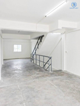 *****อาคารพาณิชย์มือสองนนทบุรี ซอยติวานนท์ 14/2 เนื้อที่เยอะถึง 21 ตร.ว. พื้นที่ใช้สอย 210 ตร.ม. ฟังก์ชัน 2 ห้องนอน 2 ห้องน้ำ 1 ที่จอดรถ บนทำเลติดถนนติวานนท์ เดินทางสะดวก ใกล้รถไฟฟ้าสายสีม่วง "สถานีแยกติวานนท์" และทางด่วน "ศรีรัช"