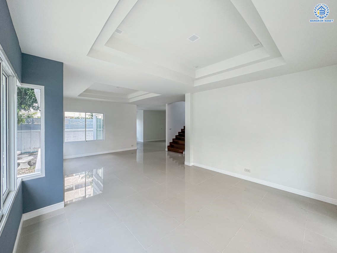 *****บ้านเดี่ยวมือสอง โครงการ ไพรเวท รามอินทรา เนื้อที่ 61 ตร.ว. พื้นที่ใช้สอย 216 ตร.ม. ฟังก์ชัน 3 ห้องนอน 3 ห้องน้ำ 2 ที่จอดรถ ใกล้แหล่งอำนวยความสะดวก เชื่อมต่อถนนรามอินทรา ถนนเสรีไทย ถนนสุเหร่าคลองหนึ่ง จุดขึ้นทางด่วน "จตุโชติ" และ รถไฟฟ้าสายสีชมพู "สถานีวงแหวนรามอิทรา"