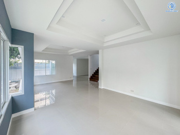 *****บ้านเดี่ยวมือสอง โครงการ ไพรเวท รามอินทรา เนื้อที่ 61 ตร.ว. พื้นที่ใช้สอย 216 ตร.ม. ฟังก์ชัน 3 ห้องนอน 3 ห้องน้ำ 2 ที่จอดรถ ใกล้แหล่งอำนวยความสะดวก เชื่อมต่อถนนรามอินทรา ถนนเสรีไทย ถนนสุเหร่าคลองหนึ่ง จุดขึ้นทางด่วน "จตุโชติ" และ รถไฟฟ้าสายสีชมพู "สถานีวงแหวนรามอิทรา"