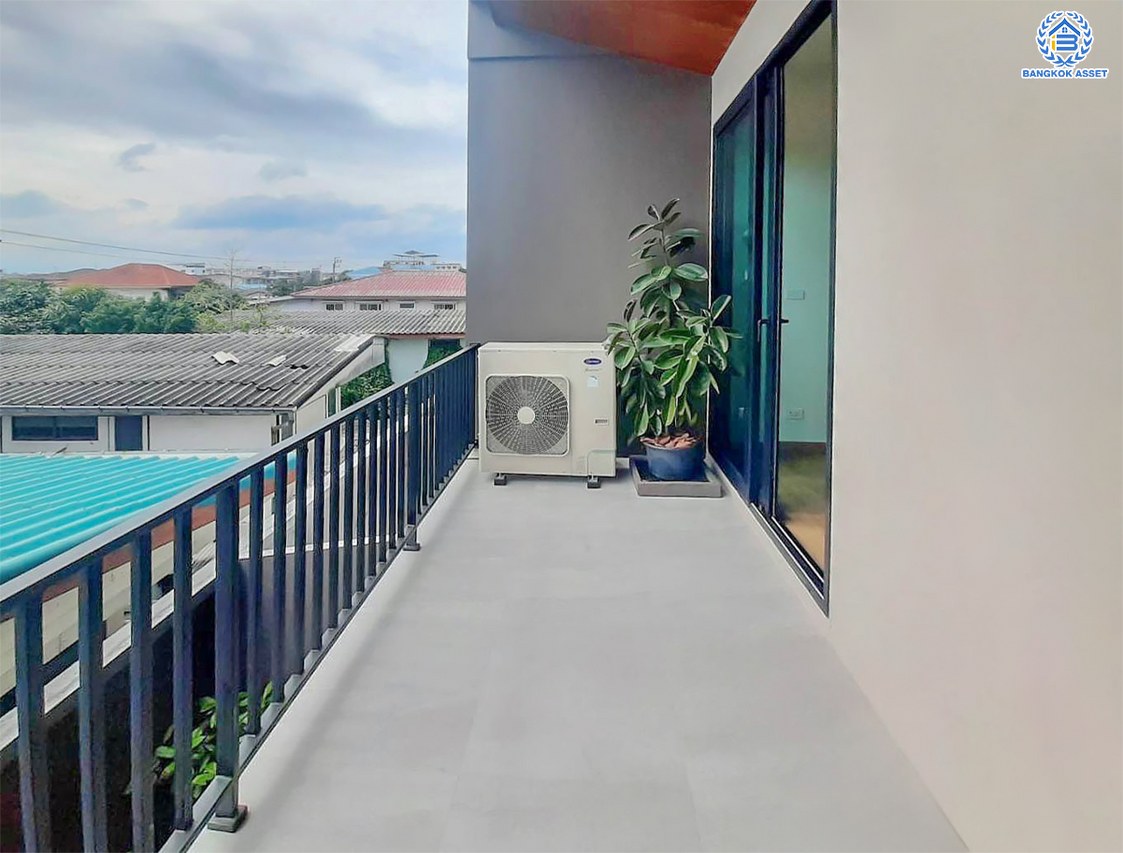 *****อาคารพาณิชย์มือสอง โครงการ เอสบีซี เทพารักษ์96 เนื้อที่เยอะถึง 24.7 ตร.ว. พื้นที่ใช้สอย 240 ตร.ม. ฟังก์ชัน 3 ห้องนอน 3 ห้องน้ำ 1 ที่จอดรถ บนทำเลติดถนนเทพารักษ์ เดินทางสะดวก ใกล้จุดขึ้นทางด่วน "กาญจนาภิเษก"