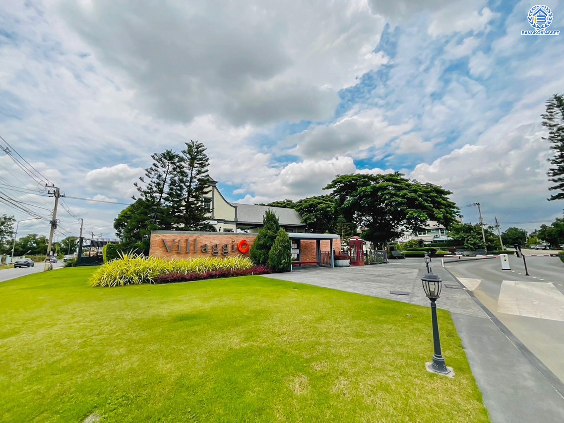 *****บ้านเดี่ยวมือสองจาก L&H โครงการ วิลเลจจิโอ รังสิต-คลอง3 เนื้อที่ 50.1 ตร.ว. ฟังก์ชัน 3 ห้องนอน 2 ห้องน้ำ 2 ที่จอดรถ บ้านสภาพดี พร้อมเข้าอยู่ บนทำเลแห่งการเดินทาง เชื่อมต่อถนนรังสิต-นครนายก ใกล้รถไฟฟ้าสายสีเขียว "สถานีคูคต" และทางด่วน "ดอนเมืองโทลเวย์" แถมฟรี เครื่องปรับอากาศ 2 เครื่อง จองเลย