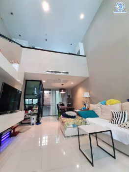 *****ทาวน์โฮม 3 ชั้นมือสอง โครงการ บ้านกลางเมือง วิภาวดี เนื้อที่ 20 ตร.ว. พื้นที่ใช้สอย 193 ตร.ม. ฟังก์ชัน 3 ห้องนอน 3 ห้องน้ำ 2 ที่จอดรถ บนทำเลเดินทางสะดวก เชื่อมต่อถนนวิภาวดี, ถนนรามอินทรา, ถนนแจ้งวัฒนะ ใกล้ห้างสรรพสินค้าเซ็นทรัล รามอินทรา และมหาวิทยาลัยเกษตรศาสตร์