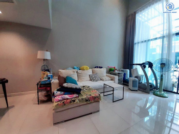 *****ทาวน์โฮม 3 ชั้นมือสอง โครงการ บ้านกลางเมือง วิภาวดี เนื้อที่ 20 ตร.ว. พื้นที่ใช้สอย 193 ตร.ม. ฟังก์ชัน 3 ห้องนอน 3 ห้องน้ำ 2 ที่จอดรถ บนทำเลเดินทางสะดวก เชื่อมต่อถนนวิภาวดี, ถนนรามอินทรา, ถนนแจ้งวัฒนะ ใกล้ห้างสรรพสินค้าเซ็นทรัล รามอินทรา และมหาวิทยาลัยเกษตรศาสตร์