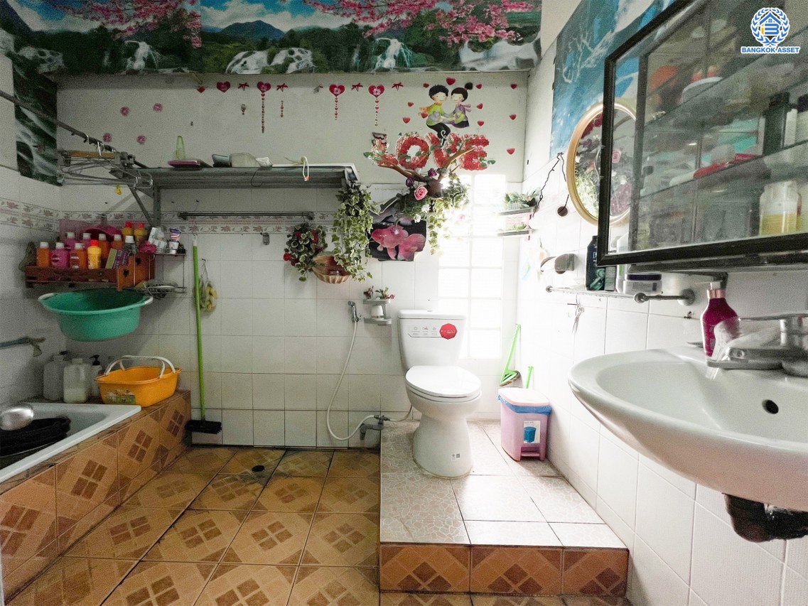 *****อาคารพาณิชย์มือสอง โครงการ ศุภาวิลล์ หลังมุม เนื้อที่กว้างถึง 41 ตร.ว. ฟังก์ชัน 3 ห้องนอน 2 ห้องน้ำ 2 ที่จอดรถ บนทำเลเดินทางสะดวก เชื่อมต่อ ถนนสุขุมวิท และจุดขึ้นทางด่วน "บูรพาวิถี"