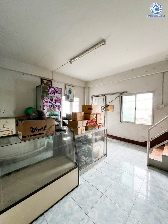 *****อาคารพาณิชย์มือสอง โครงการ ศุภาวิลล์ หลังมุม เนื้อที่กว้างถึง 41 ตร.ว. ฟังก์ชัน 3 ห้องนอน 2 ห้องน้ำ 2 ที่จอดรถ บนทำเลเดินทางสะดวก เชื่อมต่อ ถนนสุขุมวิท และจุดขึ้นทางด่วน "บูรพาวิถี"