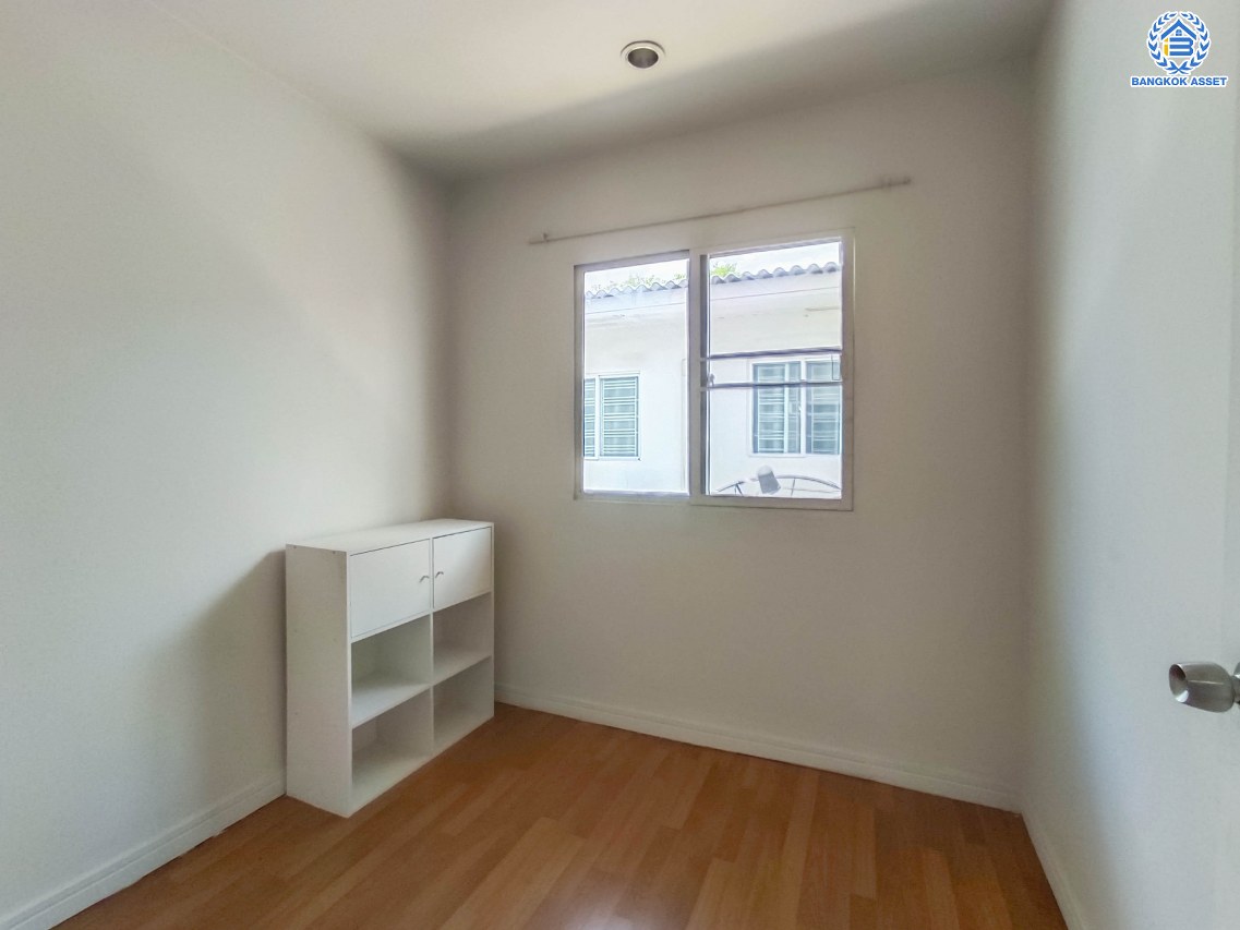 *****ทาวน์เฮ้าส์มือสองนนทบุรี โครงการ พฤกษาทาวน์ เน็กซ์ ติวานนท์-พระราม5 เนื้อที่ 16 ตร.ว. ฟังก์ชัน 3 ห้องนอน 2 ห้องน้ำ 1 ที่จอดรถ บ้านสวยพร้อมเข้าอยูบนทำเลแห่งการเดินทาง หน้าโครงการติดถนนนครอินทร์ เชื่อมต่อถนนกาญจนาภิเษก, ถนนราชพฤกษ์ ใกล้จุดขึ้นทางด่วน "กาญจนาภิเษก"