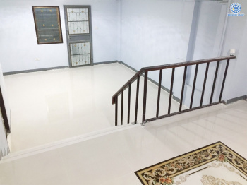 *****ทาวน์โฮม 3 ชั้นมือสองกรุงเทพมหานคร โครการ มั่งมี ซิตี้ บางแค เฟส2 เนื้อที่กว้าง 20.40 ตร.ว. พื้นที่ใช้สอย 179 ตร.ม. ฟังก์ชัน 4 ห้องนอน 3 ห้องน้ำ 1 ที่จอดรถ บนทำเลเดินทางสะดวก เชื่อมต่อ ถนนกาญจนาภิเษก ใกล้รถไฟฟ้าสายน้ำเงิน สถานีหลักสอง และ จุดขึ้นทางด่วน ใกล้จุดขึ้นทางด่วน วงแหวนกาญจนาภิเษก