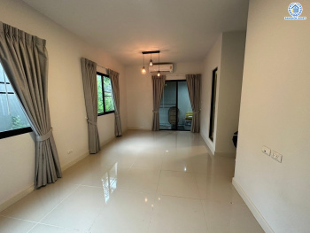 *****ทาวน์เฮ้าส์มือสอง โครงการ สิริเพลส บางใหญ่ หลังมุม เนื้อที่ 25.70 ตร.ว. ฟังก์ชัน 4 ห้องนอน 3 ห้องน้ำ พร้อมเข้าอยู่ โครงการบนทำเลเดินทางสะดวก เชื่อมต่อถนนอัจฉริยะพัฒนา ถนนกาญจนาภิเษก ใกล้โครงการรถไฟฟ้าสายสีม่วง "สถานีตลาดบางใหญ่" และเซ็นทรัลเวสเกต