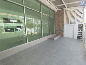 *****ทาวน์เฮ้าส์มือสองนนทบุรี โครงการ สิรภัทร3 รัตนาธิเบศร์ เนื้อที่กว้างถึง 17.90 ตร.ว. ฟังก์ชัน 3 ห้องนอน 2 ห้องน้ำ บนทำเลโซนเมือง ใกล้รถไฟฟ้าสายสีม่วง "สถานีไทรม้า" และ จุดขึ้นทางด่วน "ศรีรัช"