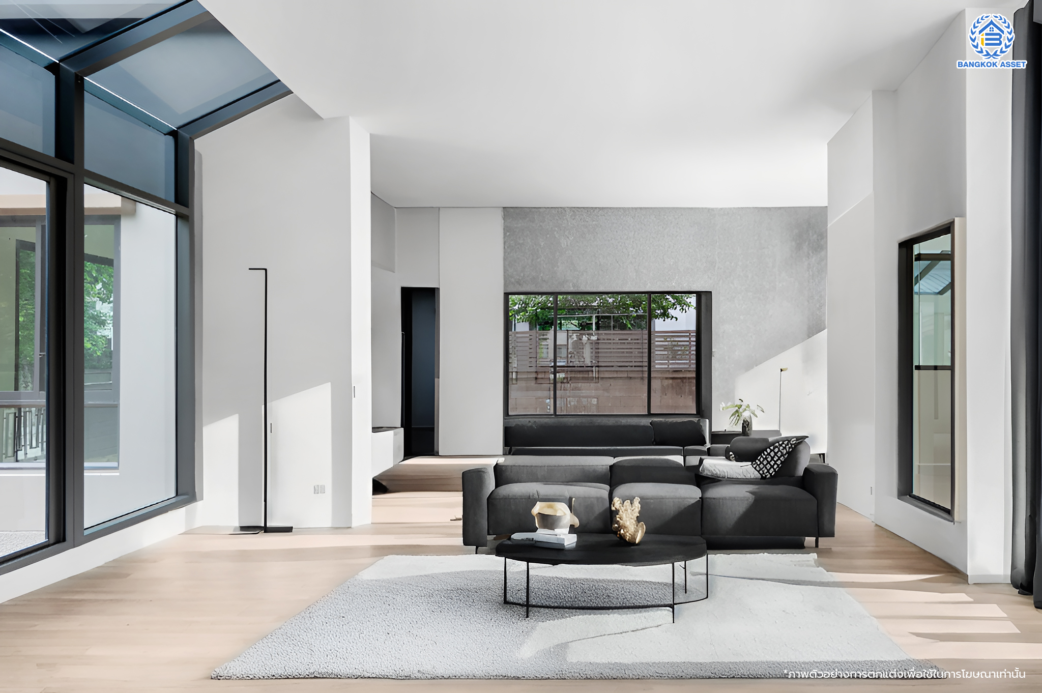 บ้านมือสองตกแต่งใหม่ โครงการ ลัดดารมย์ ติวานนท์ บนสังคมคุณภาพจากแบรนด์ Q.House หลังใหญ่กว่า 65.70 ตร.ว. พื้นที่ใช้สอย 299.89 ตร.ม. โดดเด่นด้วยการดีไซน์และฟังก์ชัน 4 ห้องนอน 5 ห้องน้ำ 1 ห้องแม่บ้าน จอดรถได้ 3 คัน Facility ภายในโครงการครบครัน บนที่สุดแห่งทำเลศักยภาพ หน้าโครงการติดถนนติวานนท์ ใกล้ทางด่วน "ศรีสมาน" เชื่อมต่อทุกการเดินทาง