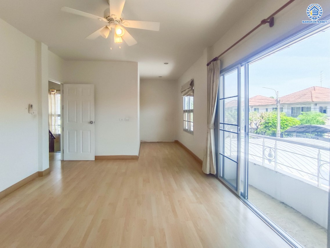 *****บ้านเดี่ยวมือสอง โครงการ ศุภาลัยวิลล์ วงแหวน-รัตนาธิเบศร์ เนื้อที่ 50 ตร.ว พื้นที่ใช้สอย 150 ตร.ม. ฟังก์ชัน 3 ห้องนอน 2 ห้องน้ำ 2 ที่จอดรถ บนทำเลเชื่อมต่อหลายเส้นทาง ใกล้รถไฟฟ้าสายสีม่วง "สถานีคลองบางไผ่" และจุดขึ้นทางด่วน "กาญจนาภิเษก"