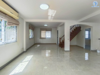 *****บ้านเดี่ยวมือสอง โครงการ ศุภาลัยวิลล์ วงแหวน-รัตนาธิเบศร์ เนื้อที่ 50 ตร.ว พื้นที่ใช้สอย 150 ตร.ม. ฟังก์ชัน 3 ห้องนอน 2 ห้องน้ำ 2 ที่จอดรถ บนทำเลเชื่อมต่อหลายเส้นทาง ใกล้รถไฟฟ้าสายสีม่วง "สถานีคลองบางไผ่" และจุดขึ้นทางด่วน "กาญจนาภิเษก"