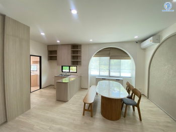 *****บ้านเดี่ยวมือสอง โครงการ นันทวัน สาทร-ราชพฤกษ์ หลังมุม เนื้อที่ 102.8 ตร.ว. พื้นที่ใช้สอย 248 ตร.ม.ฟังก์ชัน 4 ห้องนอน 3 ห้องน้ำ 2 ที่จอดรถ บ้านสวย สภาพดี บนทำเลเชื่อมต่อหลายเส้นทาง ใกล้รถไฟฟ้าสายสีน้ำเงิน "สถานีบางหว้า" แถมฟรี เครื่องปรับอากาศ 4 เครื่อง, เฟอร์นิเจอร์บิ้วอิน, ระบบไฟรองรับ EV Charger, Digital Door Lock